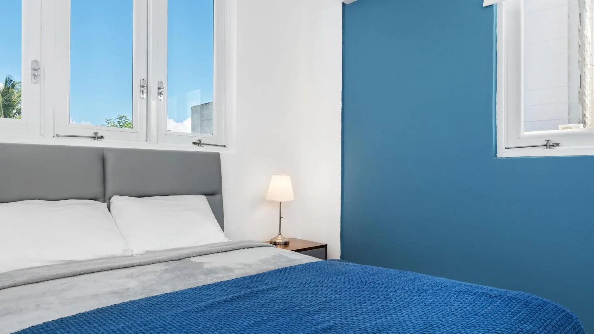 1 Step From The Beach Pool Pet Friendly San Juan Apartment