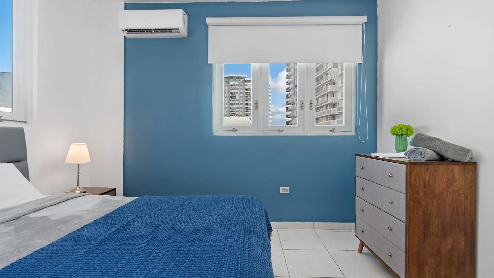 1 Step From The Beach Pool Pet Friendly San Juan Apartment